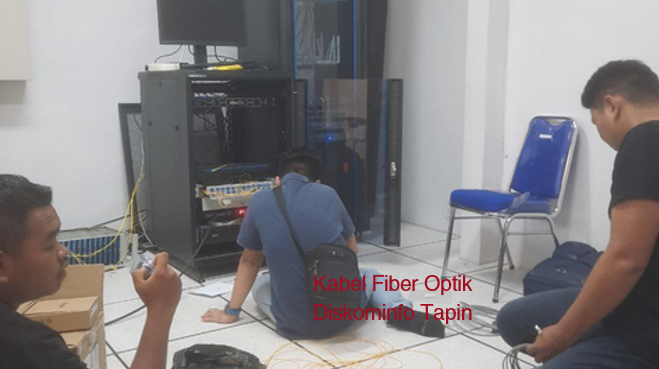 Penarikan Kabel Fiber Optik Diskominfo Tapin